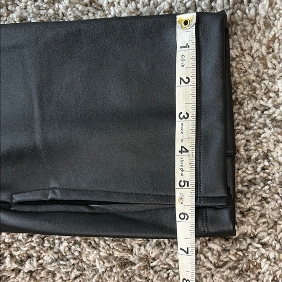 A new day Black Leggings Stretchy Comfort Faux Leather look Size L - Picture 7 of 8